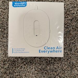 Wearable Air Purifier - White